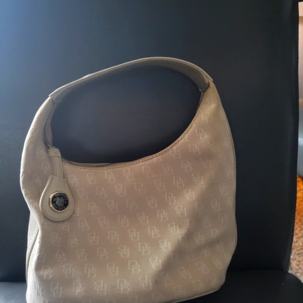 Dooney and Bourke bucket purse